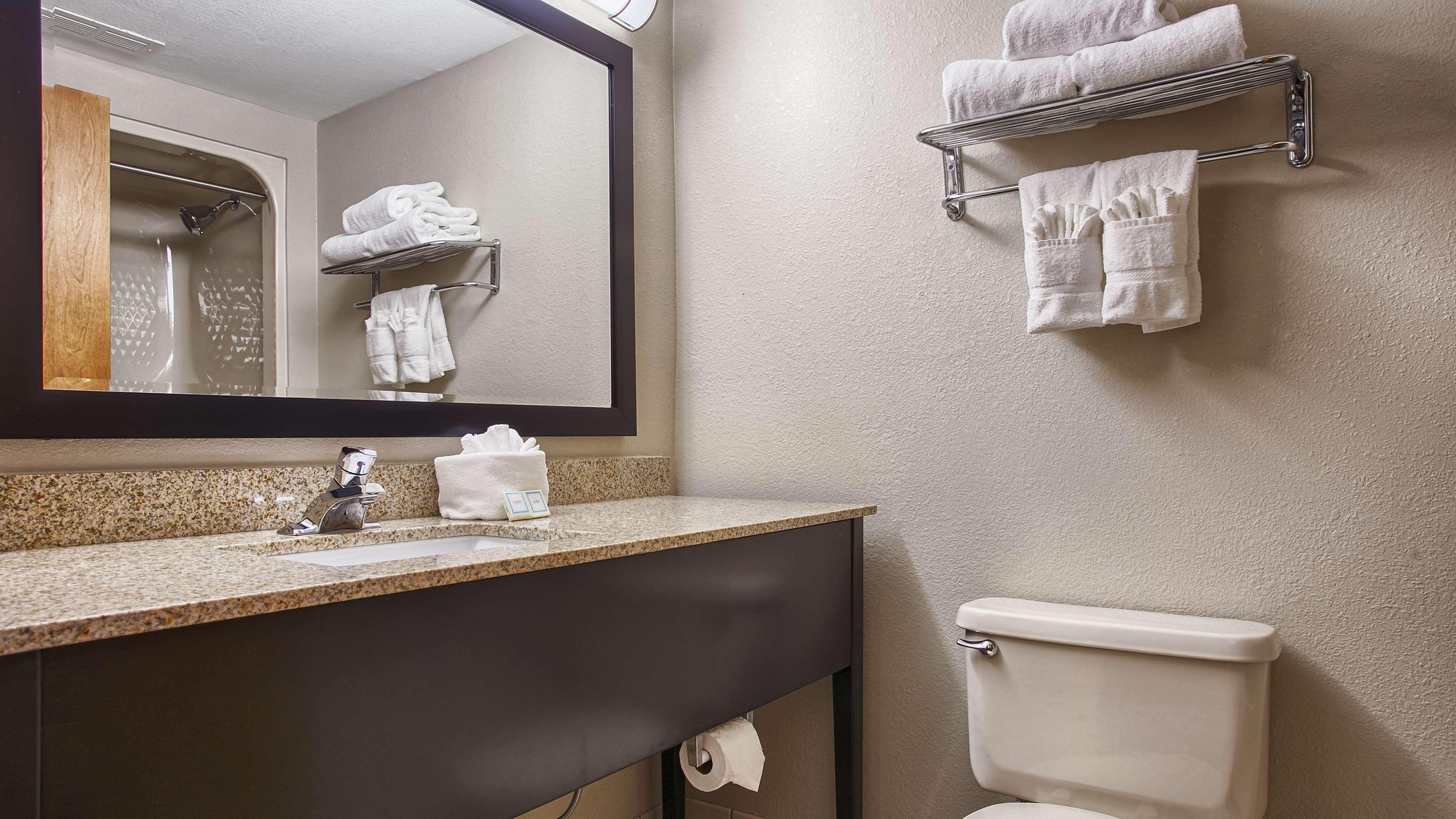 Best Western Executive Inn & Suites Columbia Exterior photo